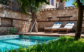 House 5 Hotel